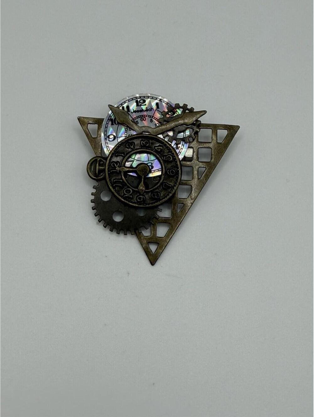 Steampunk Unique Triangle Brooch With Clock Faces & Gears Excellent
